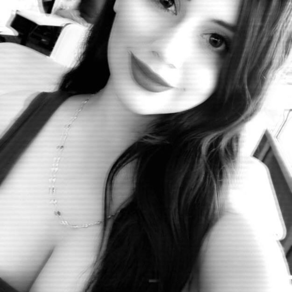 Meet your Posher, Itzel